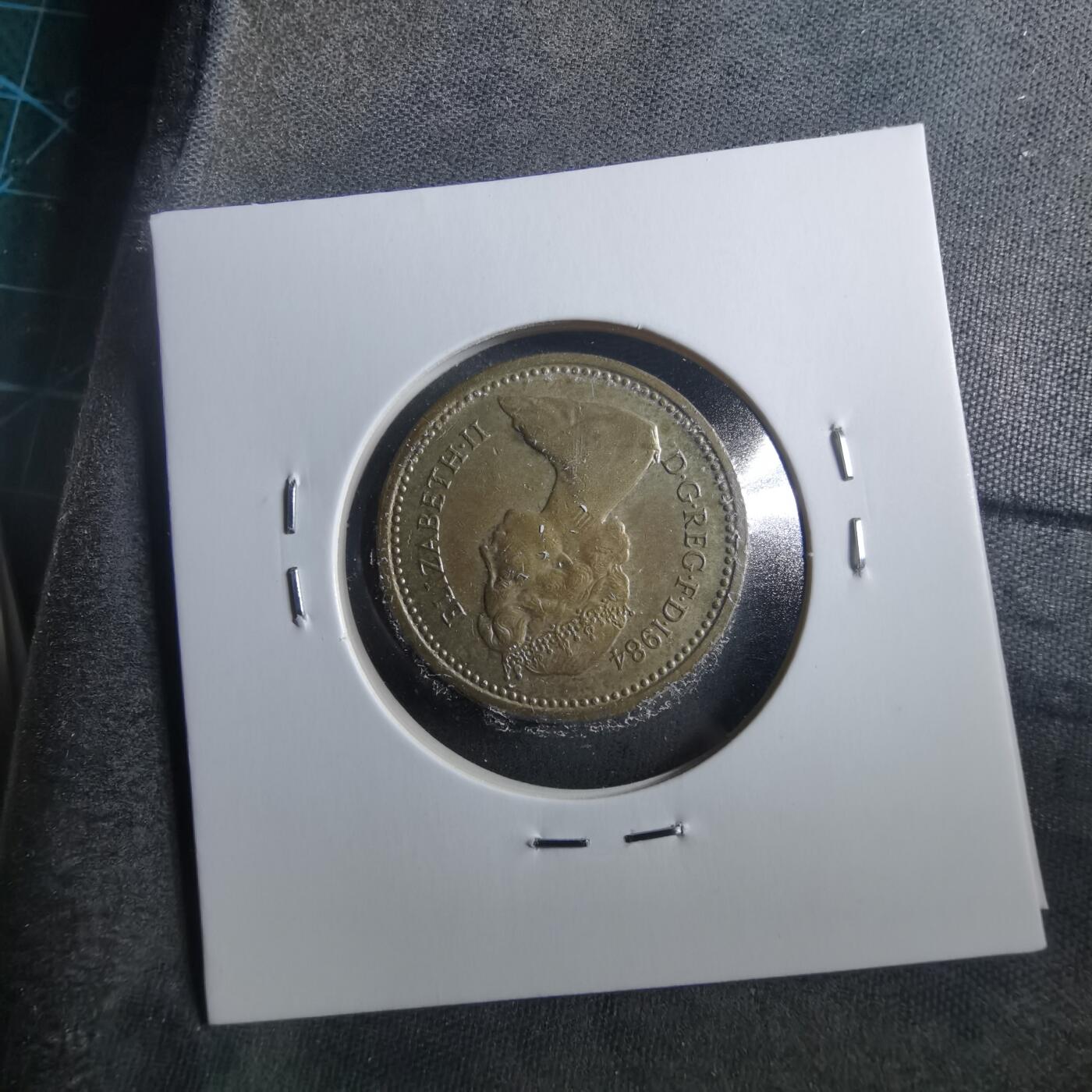 沼泽如烟--第899场 英国1984年1磅