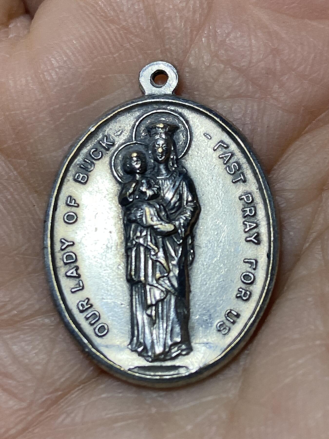 2025年第一百二十七场(总第一百五十三场）外国好品章牌、散币(免佣金) 英国🇬🇧德文郡巴克法斯特修道院纪念章，重3.80克