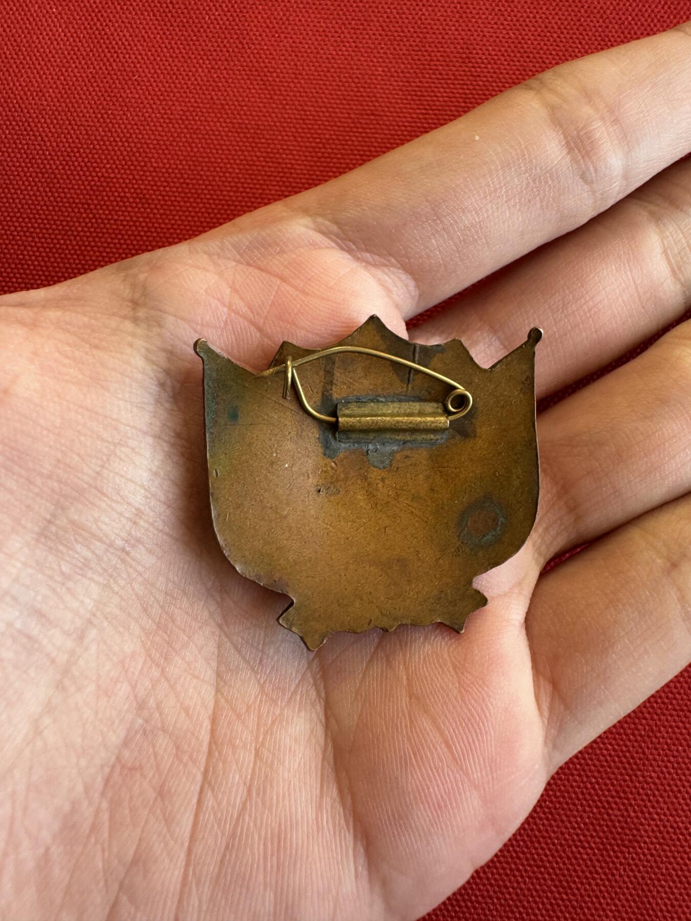 五哥徽章群   11号周二晚上八点4群联拍 朝中友谊