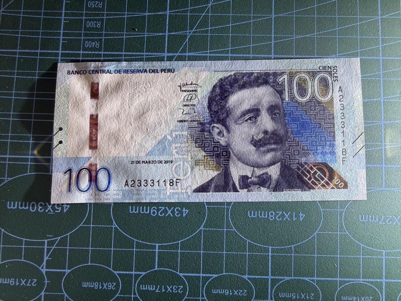 【炜奕收藏】，第五十期 2019年秘鲁100索尔，UNC品相，号码无47尾8