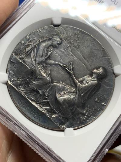 《竞宝斋》第437场 周日，周一2场连拍 （全场包邮） NGC MS61 银质婚章 ”真爱永恒“罗蒂名章，稀少无刻字版。可以作为朋友、家人刻字结婚、或者结婚纪念用。不可多得，非常特别的礼物。41mm，丰饶角边铭。