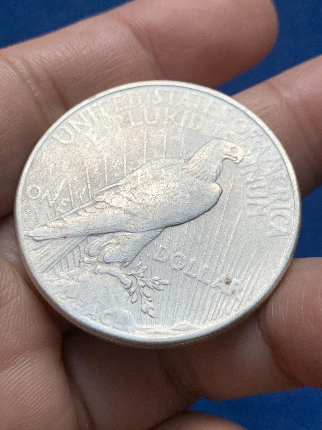 《竞宝斋》第437场 周日，周一2场连拍 （全场包邮） 美国 1926年 和平女神 1元 银币