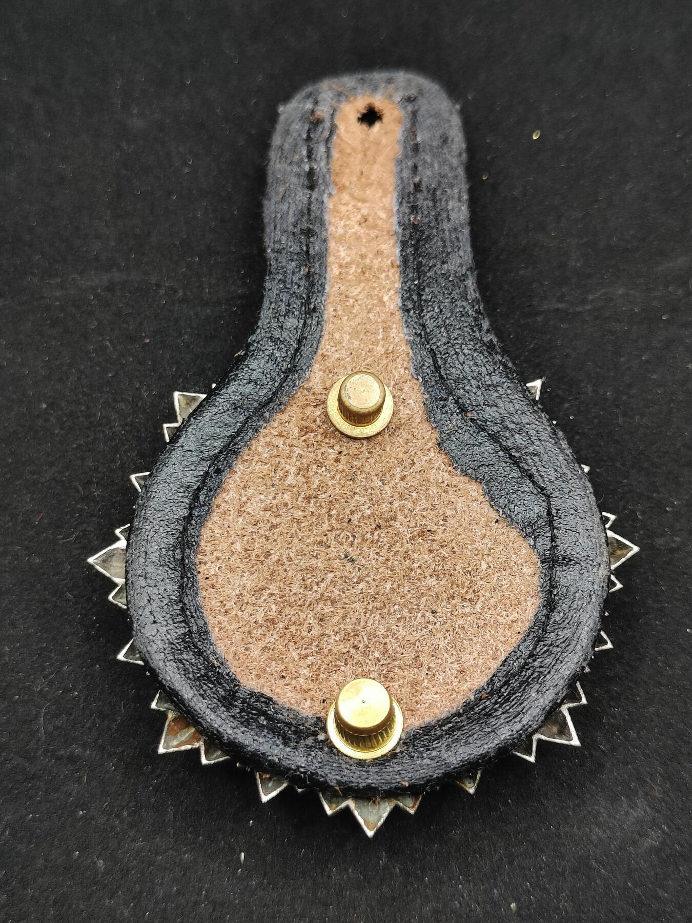 0元起拍勋章 第309期 咸鱼国勋章拍卖专场 11月12日（周三）下午6：00开始 韩国旧款陆军参谋总长胸挂 1979-1993 带原品皮褂