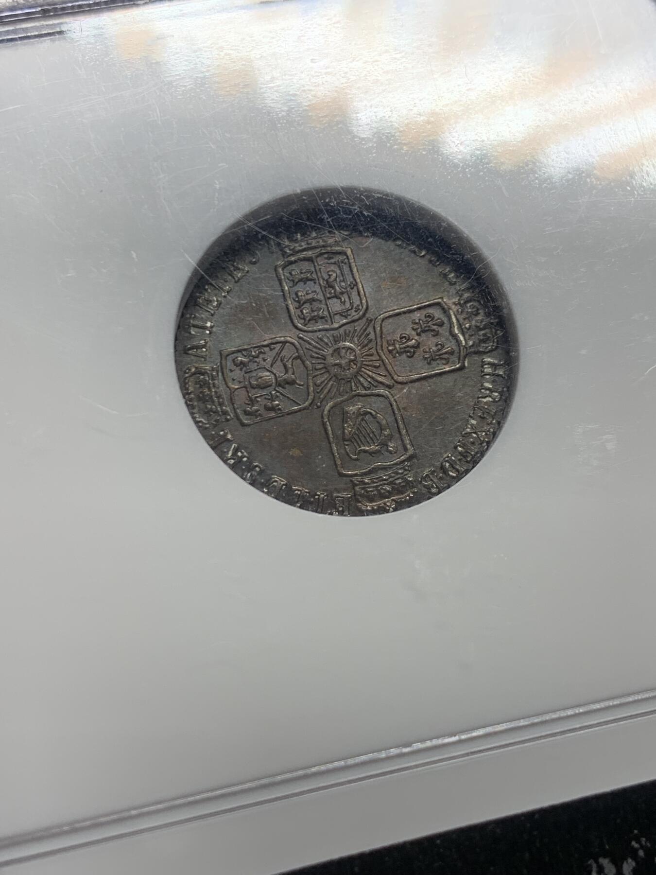 《竞宝斋》第437场 周日，周一2场连拍 （全场包邮） NGC MS63 英国 1758年 乔治二世末年六便士银币 双面原味深彩包浆 镜面感十足 没有黑麻子 全深打 值得关注