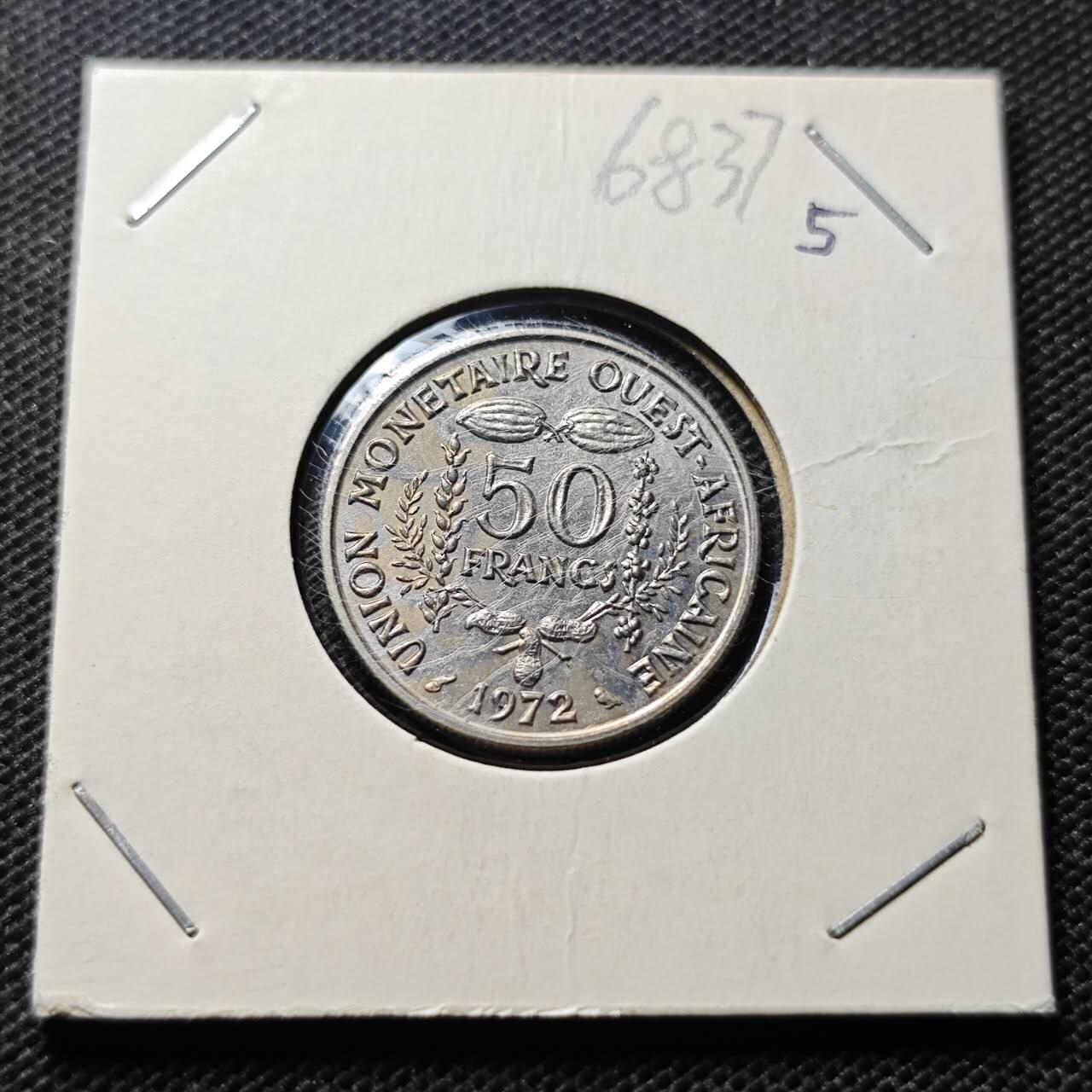 KK钱币收藏小铺  第368场  2月预留时间 周末发货  1972中非50法郎 好品