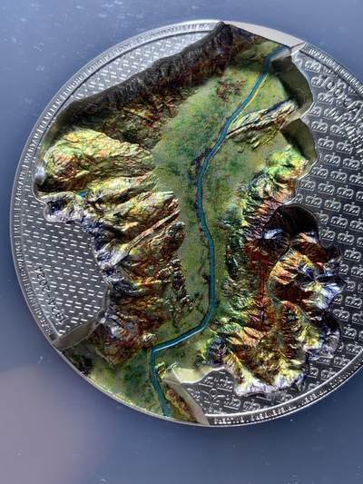 《竞宝斋》第437场 周日，周一2场连拍 （全场包邮） NGC MS70 列支敦士登2024年瑞士法郎诞生100周年 莱茵河谷 2盎司银币 首期蓝标 加大盒封装