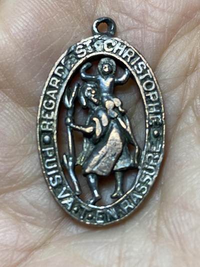 2025年第一百二十七场(总第一百五十三场）外国好品章牌、散币(免佣金) - 圣克里斯托弗宗教圣牌，重4.86克