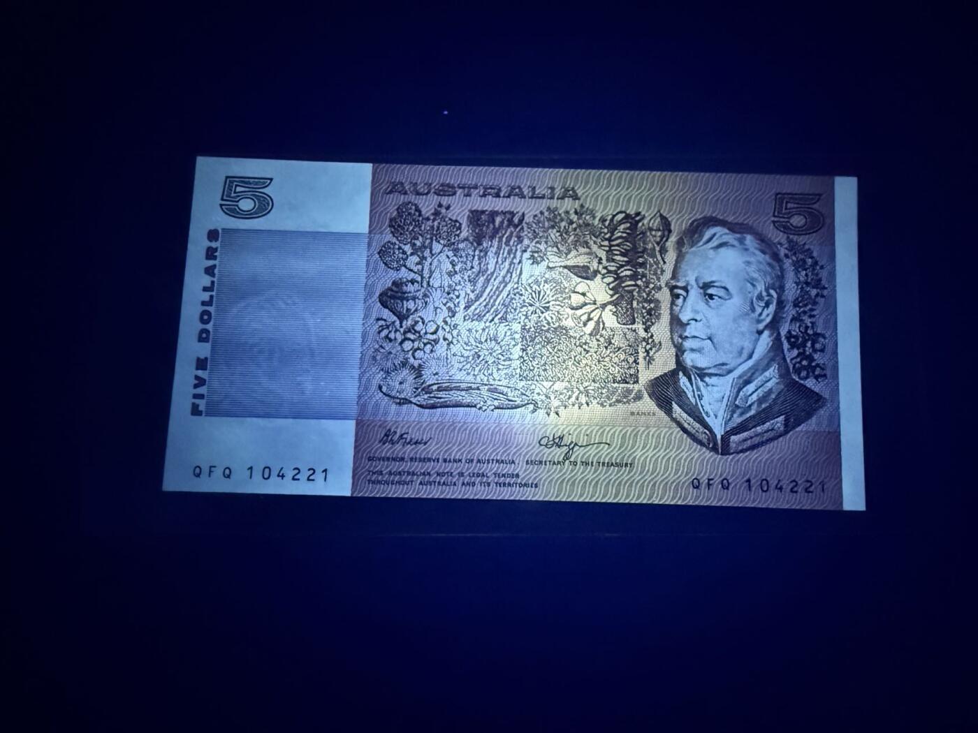 【炜奕收藏】，第五十期 1990年澳大利亚5元纸钞，UNC品相