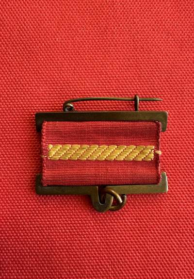 五哥徽章群   11号周二晚上八点4群联拍 - 全新上挂