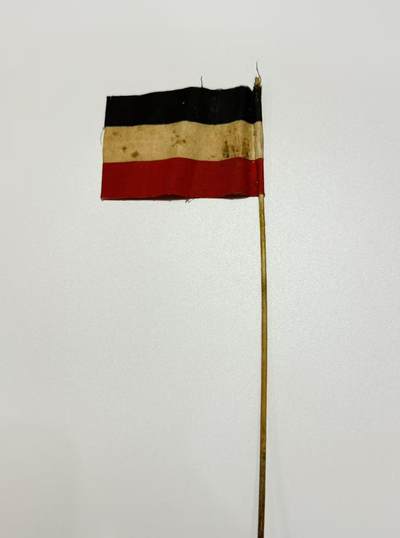 韵星假日精品2025秋季军品类拍卖会-- Rimey Holidays Boutique 2025 Autumn Militaria Sale - 德意志帝国小型国旗原物