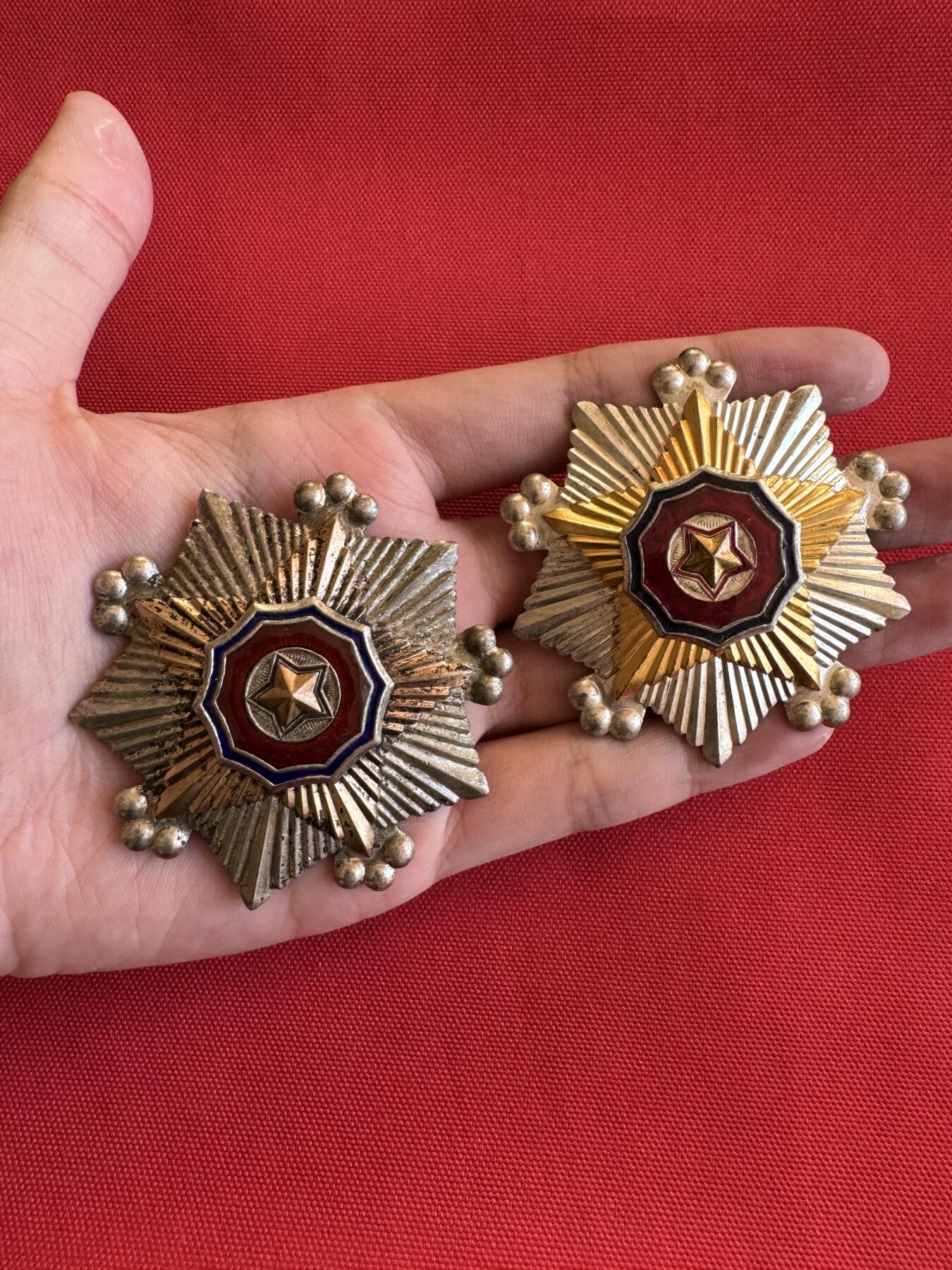 五哥徽章群   11号周二晚上八点4群联拍 朝鲜二级国旗