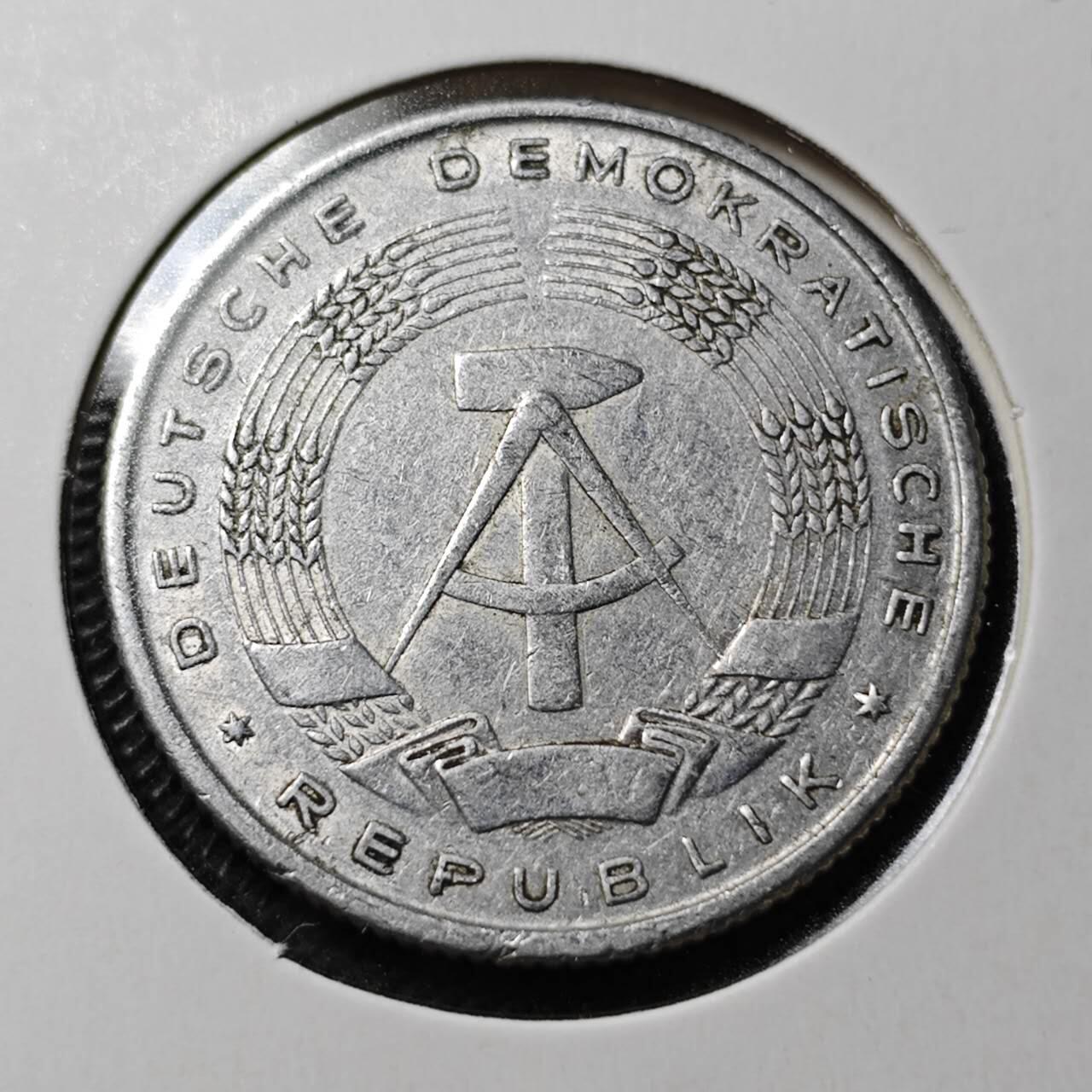 KK钱币收藏小铺  第368场  2月预留时间 周末发货  1957东德2马克