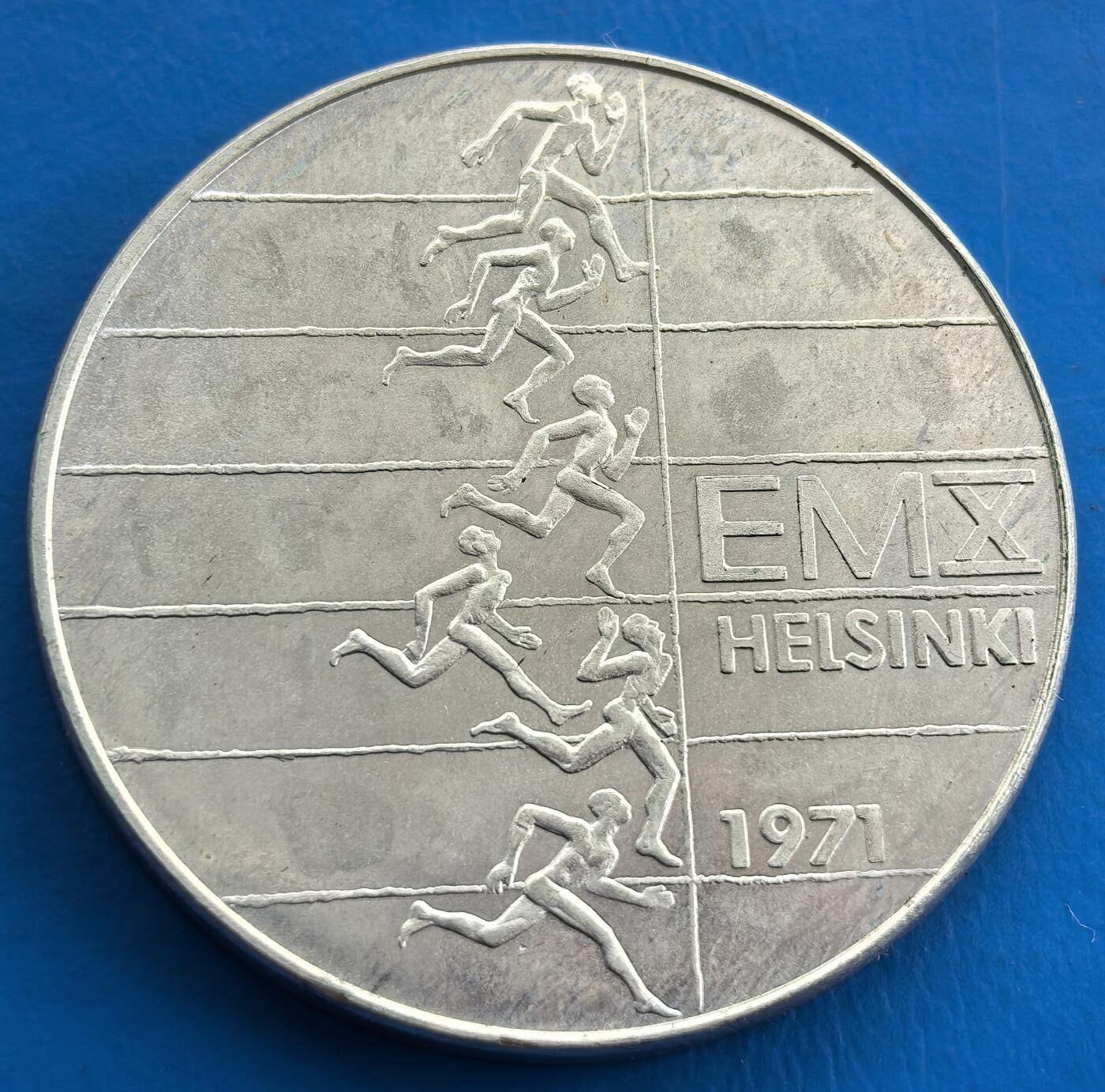 外国优质老铜币银币，周六九点倒数截拍，满百包邮，可寄存半年，喜欢朋友微信扫描二维码可直接参拍 芬兰1971年10马克24克大银币小钱包，带证书