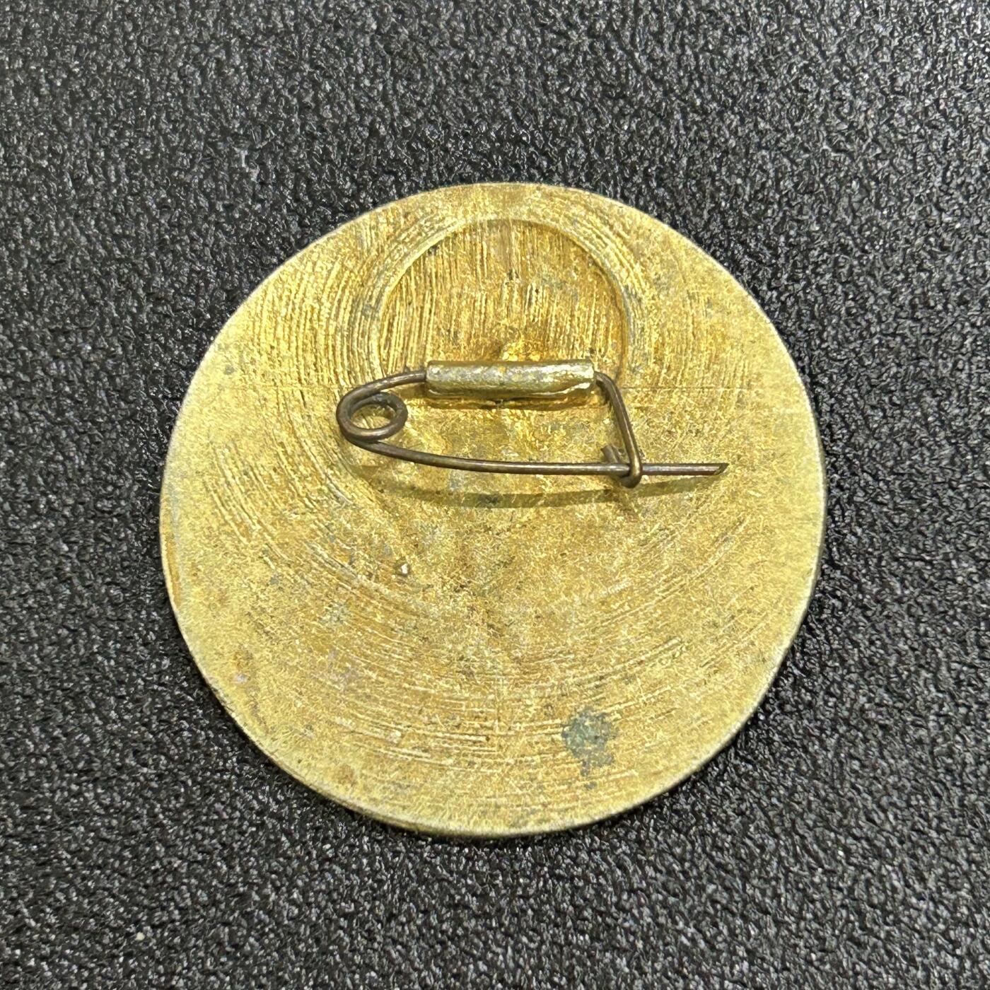 西秦中古拍卖第六十五期 柬埔寨人民共和国战伤军人证章 铜制 越南扶植的韩桑林政权