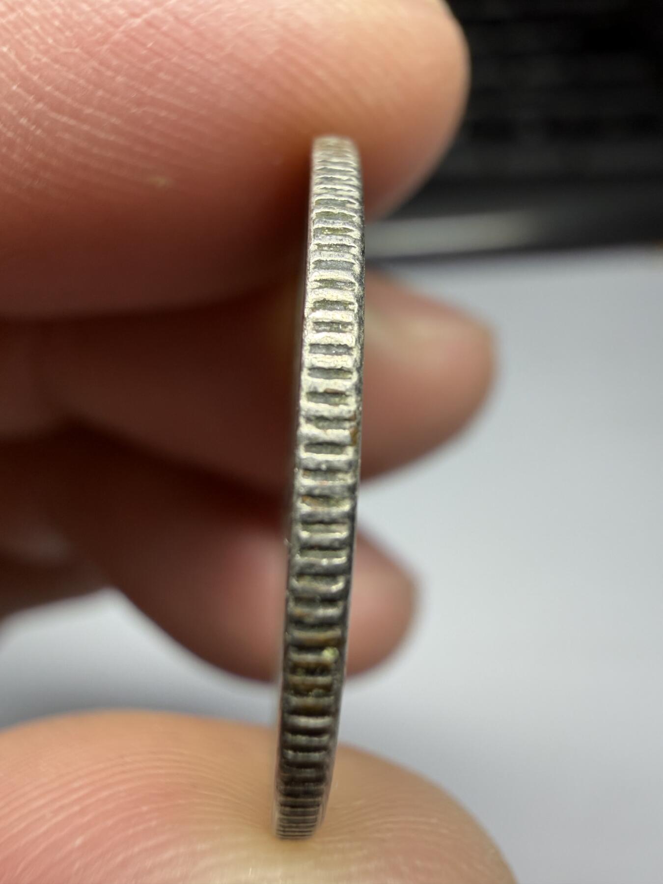 2025年集古藏今外币拍卖第十期-第5场—（总第285拍），可以寄存60天，满160元包邮。 趣味少见鎏银色昭和29年10钱