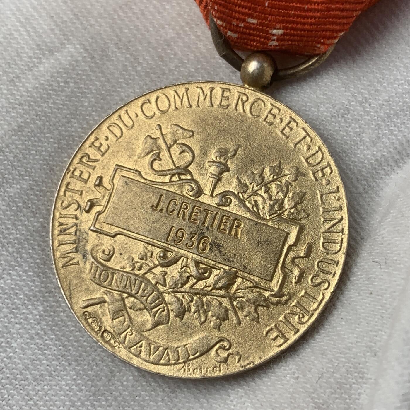 掌中浮雕-藏着的欧洲第041场 1936年法国新花环玛丽安娜银质奖章，章体27mm，10.38g