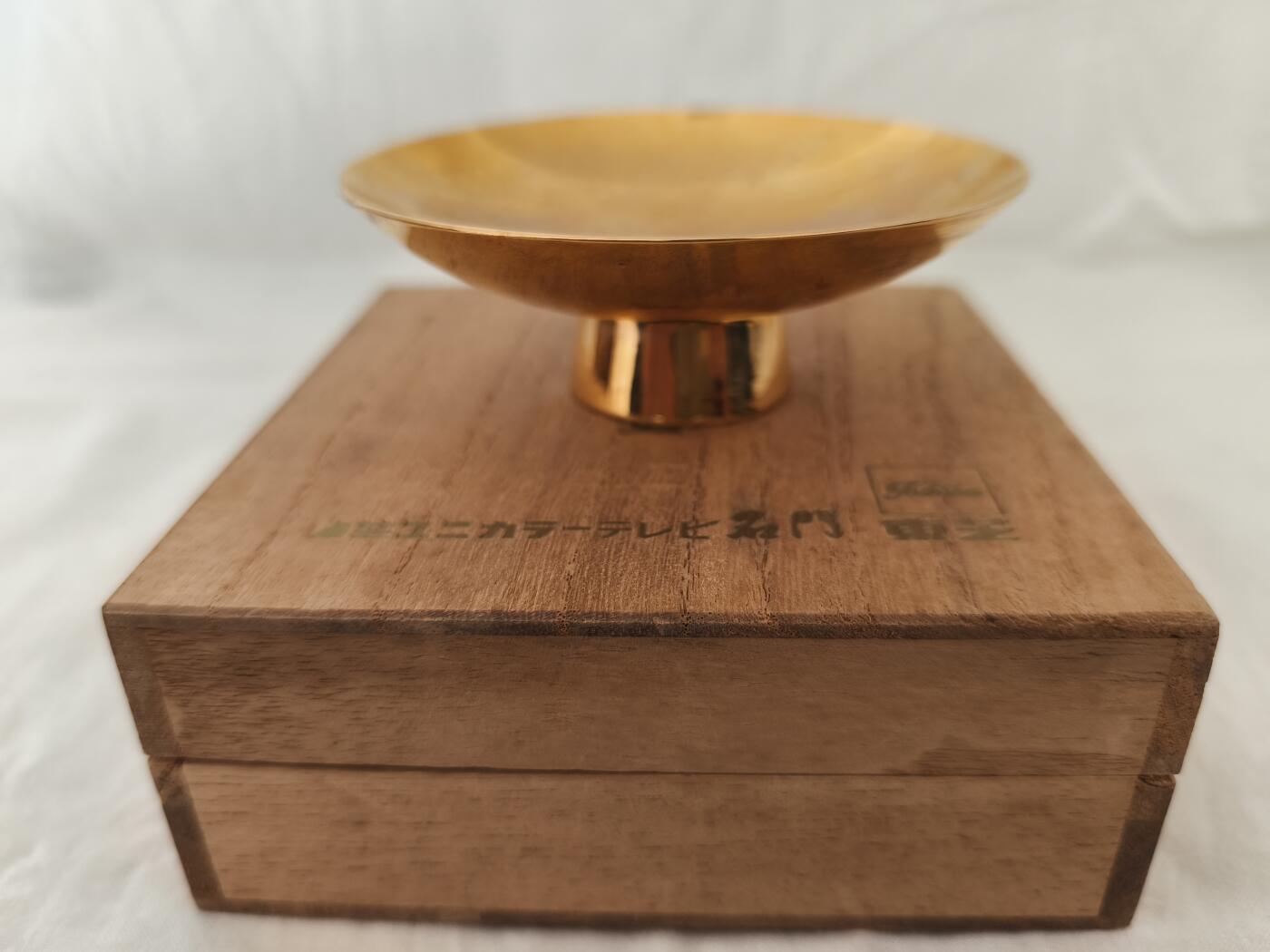 海外回流精品拍卖11.16 原盒全新码名门金盅一只