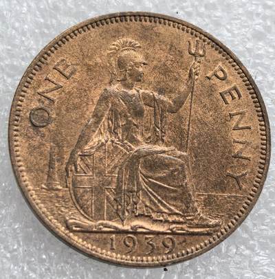 外国优质老铜币银币，周六九点倒数截拍，满百包邮，可寄存半年，喜欢朋友微信扫描二维码可直接参拍 - 原光英国1939年大便士