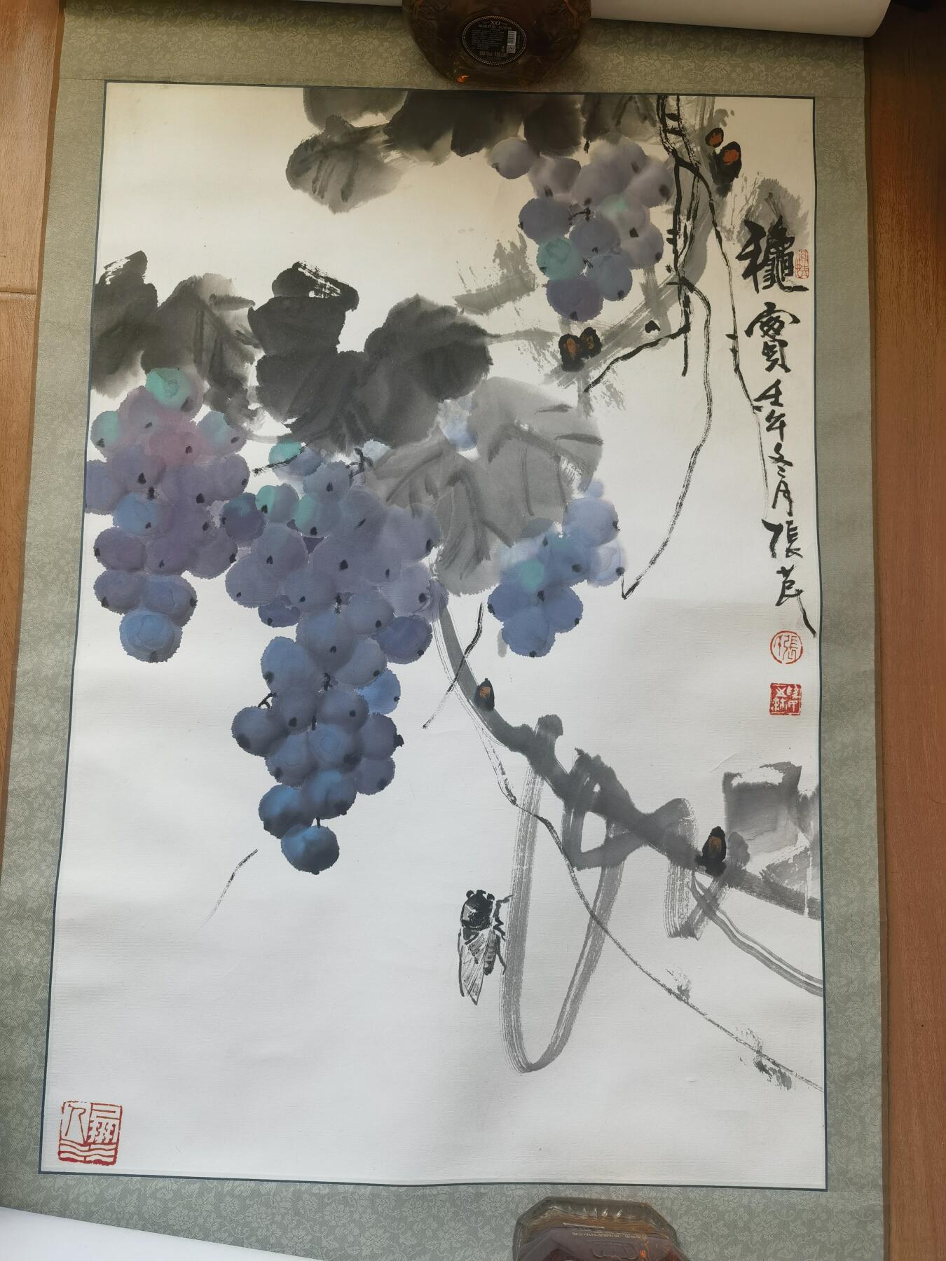 张苠国画作品一幅66*53cm张苠（本名张为民）1963年毕业于天津美术学院，师从孙其峰等名家。曾任天津北辰书画院院长、中国美术家协会会员，作品多次入选全国美展并获奖，被中国美术馆等机构收藏。出版有《乡情》《张苠速写》等作品集，1994年获文化部授予的“优秀专家”称号 1