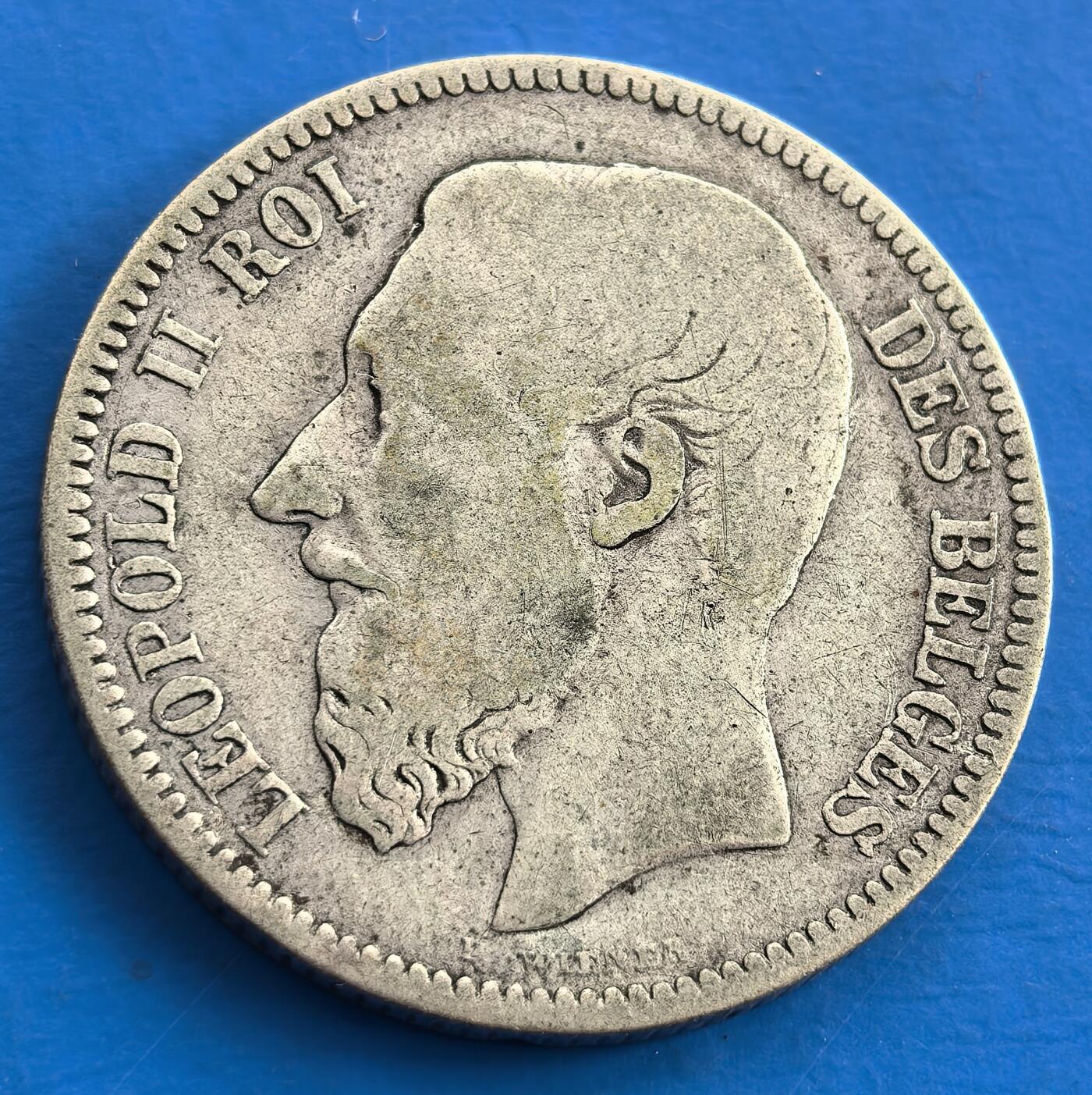 外国优质老铜币银币，周六九点倒数截拍，满百包邮，可寄存半年，喜欢朋友微信扫描二维码可直接参拍 法国1867年2法郎银币