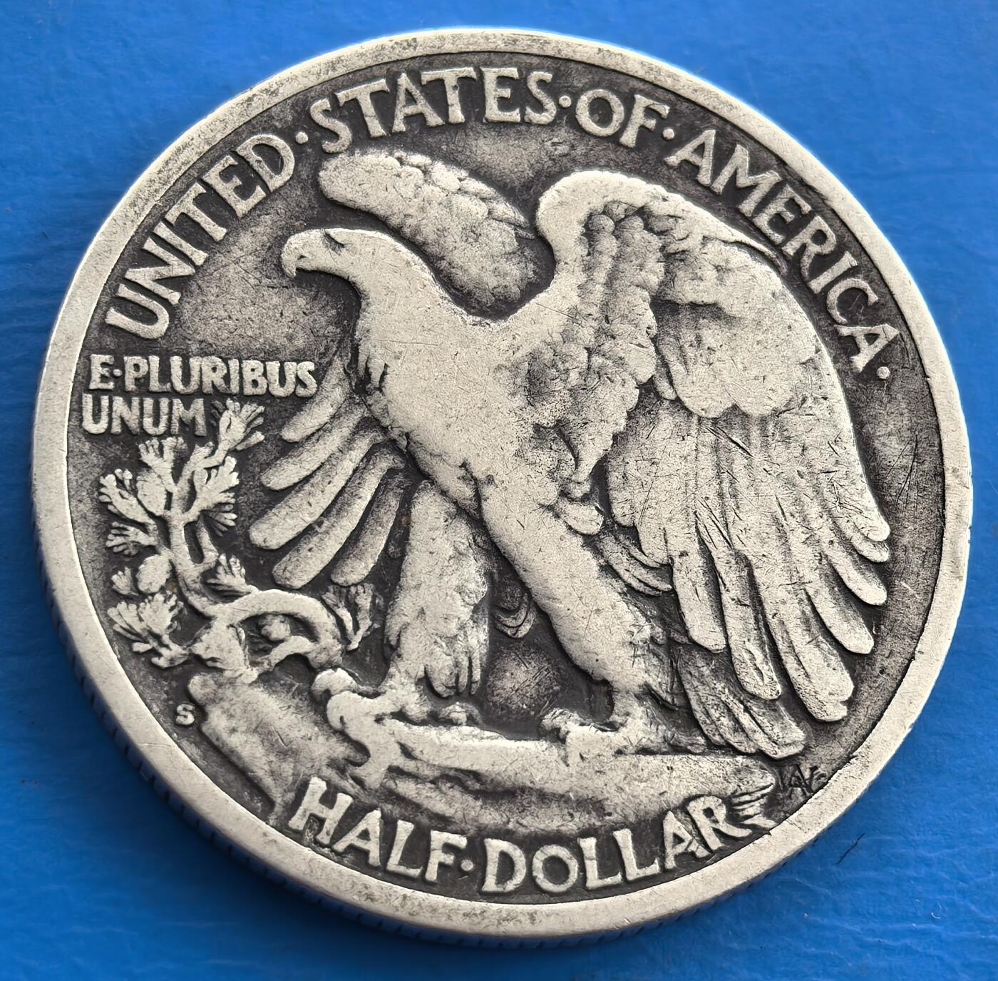 外国优质老铜币银币，周六九点倒数截拍，满百包邮，可寄存半年，喜欢朋友微信扫描二维码可直接参拍