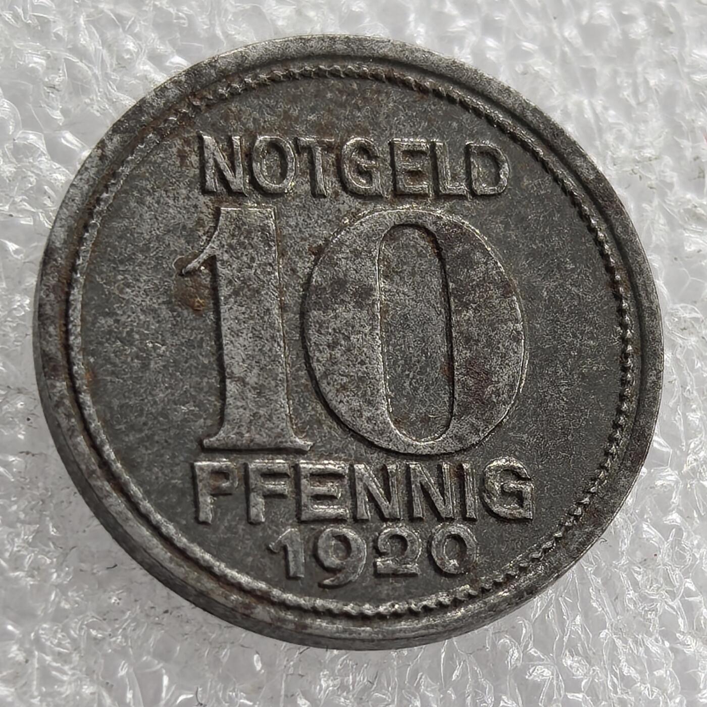 外国优质老铜币银币，周六九点倒数截拍，满百包邮，可寄存半年，喜欢朋友微信扫描二维码可直接参拍