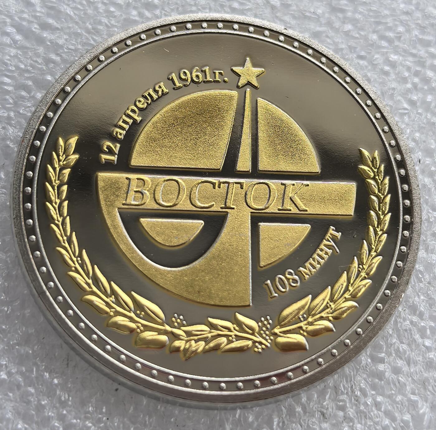 外国优质老铜币银币，周六九点倒数截拍，满百包邮，可寄存半年，喜欢朋友微信扫描二维码可直接参拍