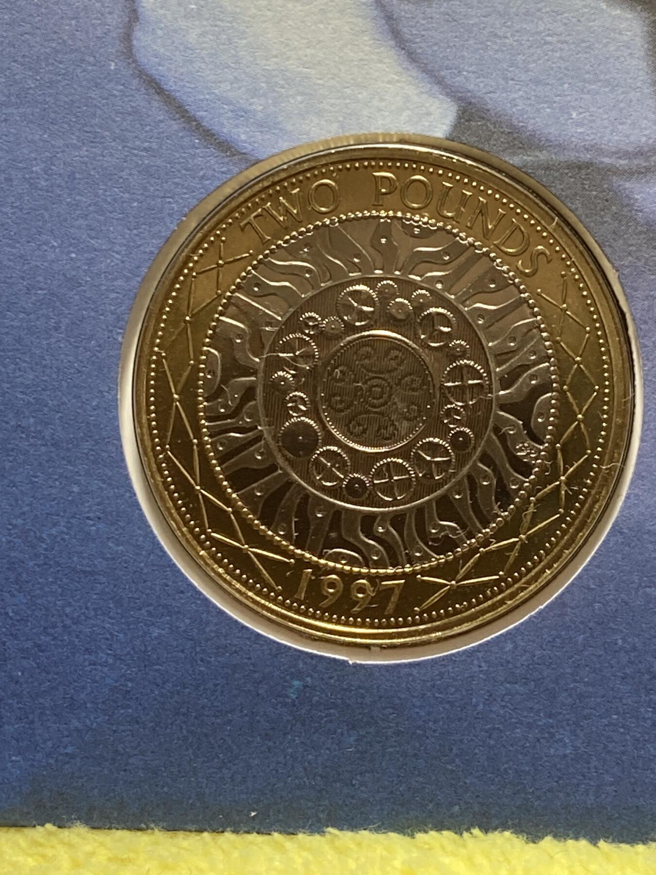 2025年第一百二十八场(总第一百五十四场）外国好品散币、邮币封和邮票场(免佣金) 大型邮币封–英国🇬🇧1997年2英镑(1997年BBC广播电台成立75周年纪念封)