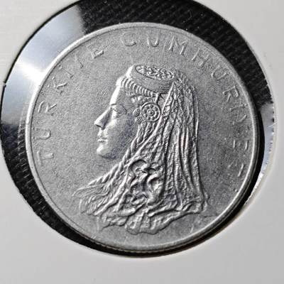 KK钱币收藏小铺  第368场  2月预留时间 周末发货 -  1972土耳其50库鲁 披纱女士