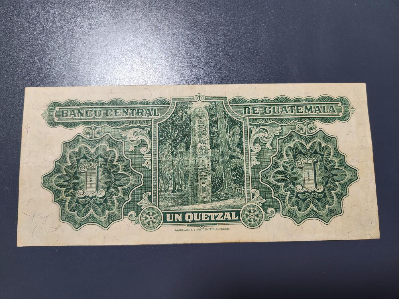 11月12号晚上8点 外国纸币自动截拍第55场 第一版 危地马拉1原票极美品