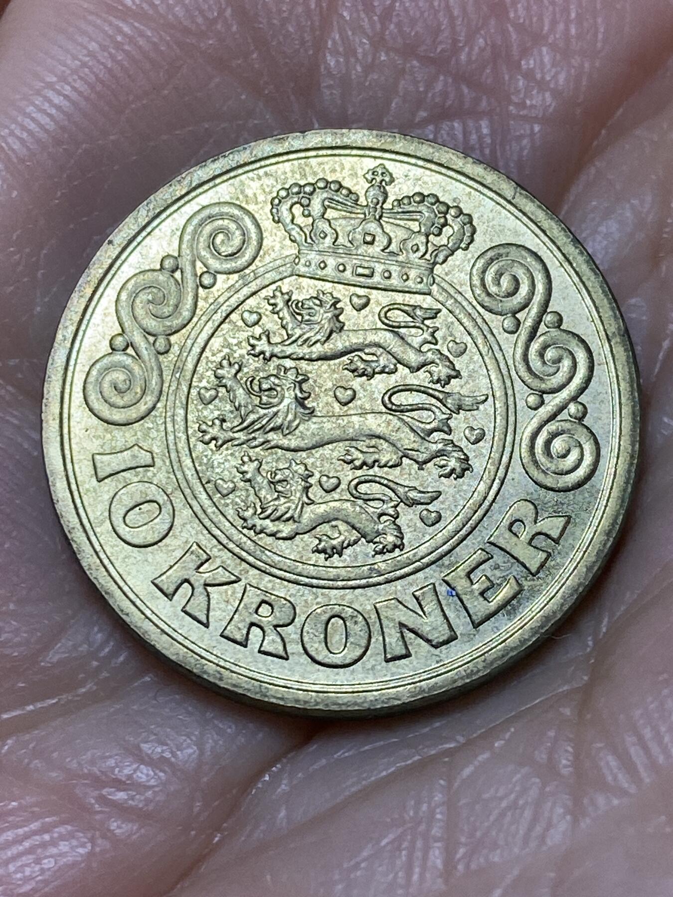 2025年第一百二十八场(总第一百五十四场）外国好品散币、邮币封和邮票场(免佣金) 眼中带光好品–丹麦🇩🇰1999年10克朗(玛格丽特二世第三版，LG; JP; A版)