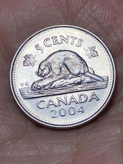 2025年第一百二十八场(总第一百五十四场）外国好品散币、邮币封和邮票场(免佣金) - 加拿大🇨🇦2004年5分(伊丽莎白二世老年，P标)