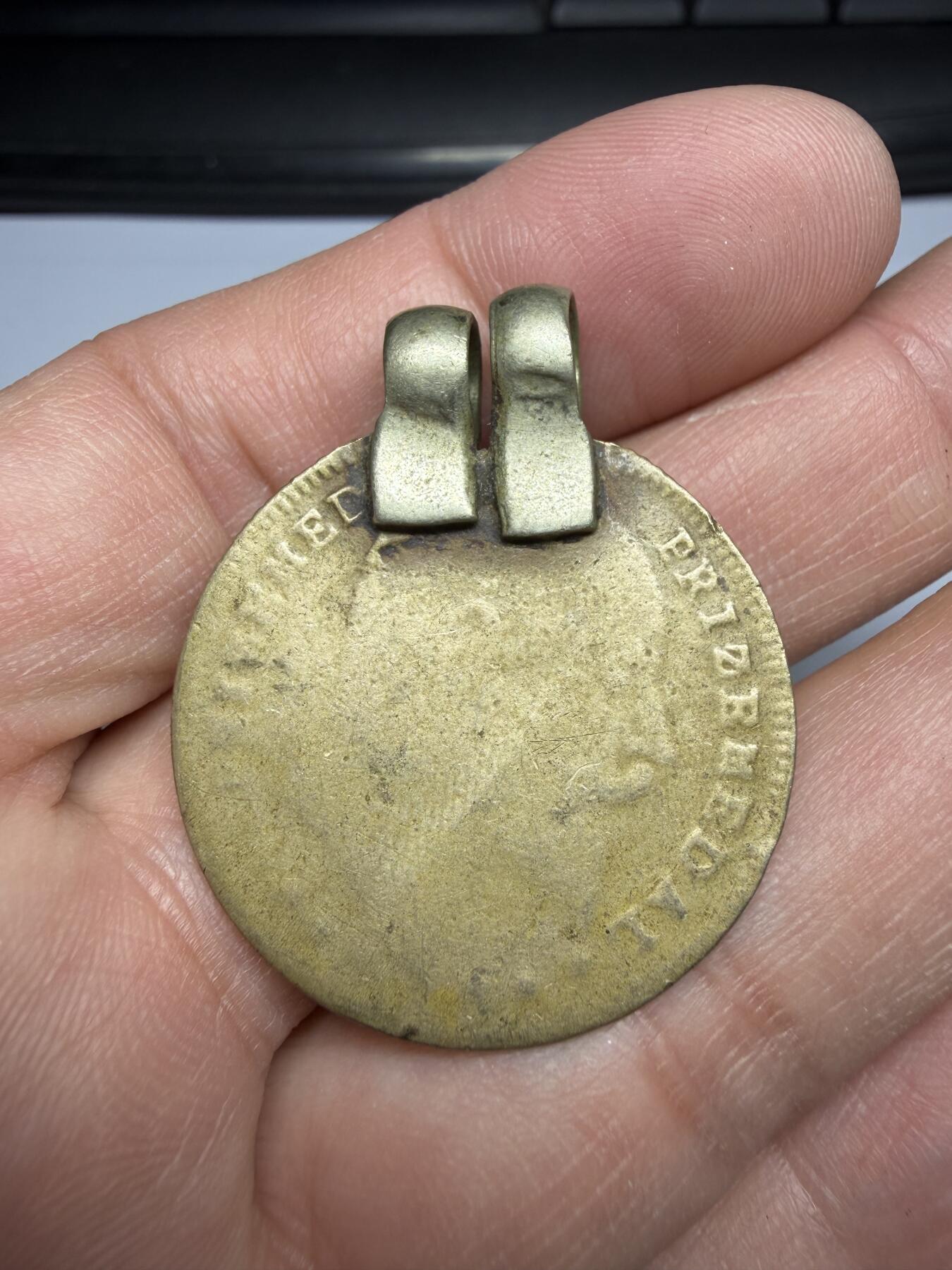 2025年集古藏今外币拍卖第十期-第5场—（总第285拍），可以寄存60天，满160元包邮。 英属印度老钱币挂件