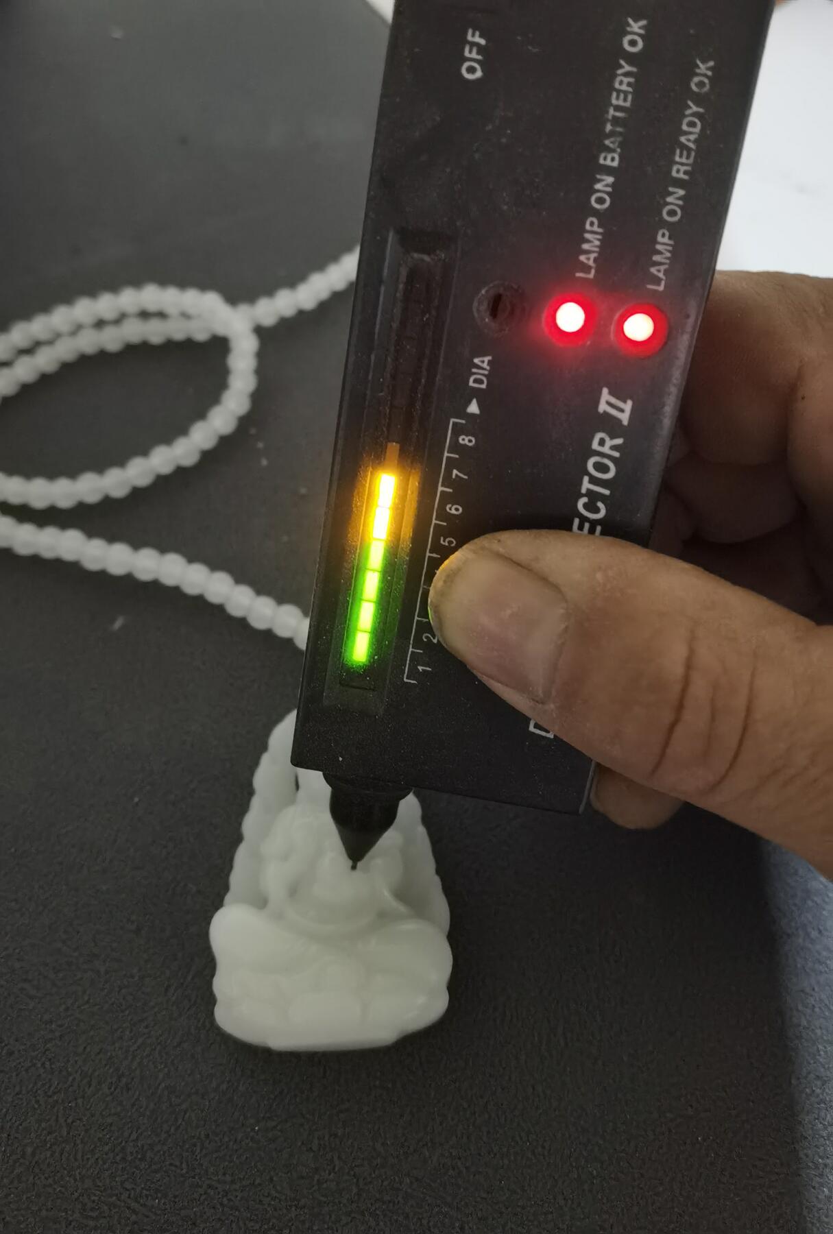 和田羊脂白玉观音吊坠