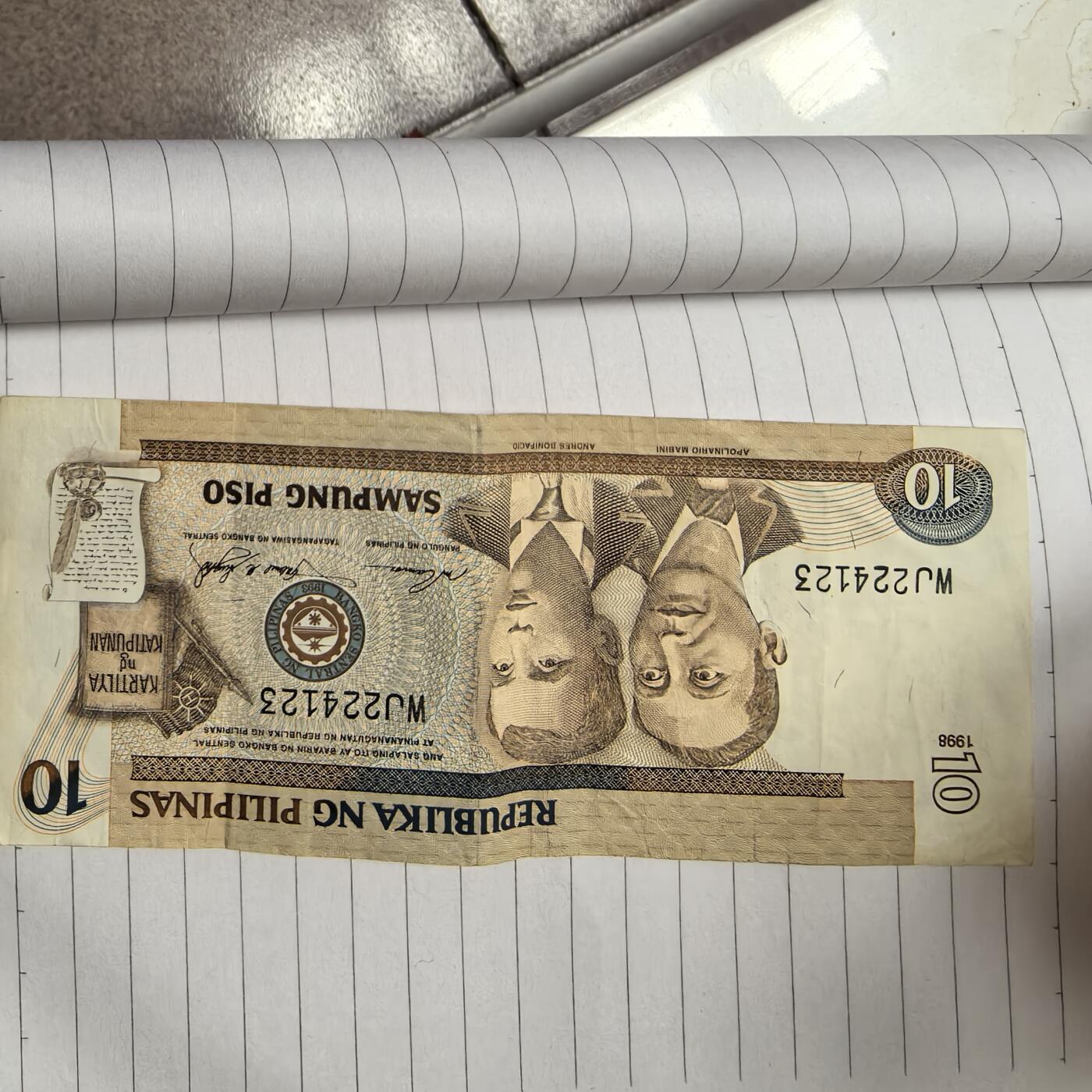 泡泡币外币第二十八场可代拍15038385335微信 纸币。