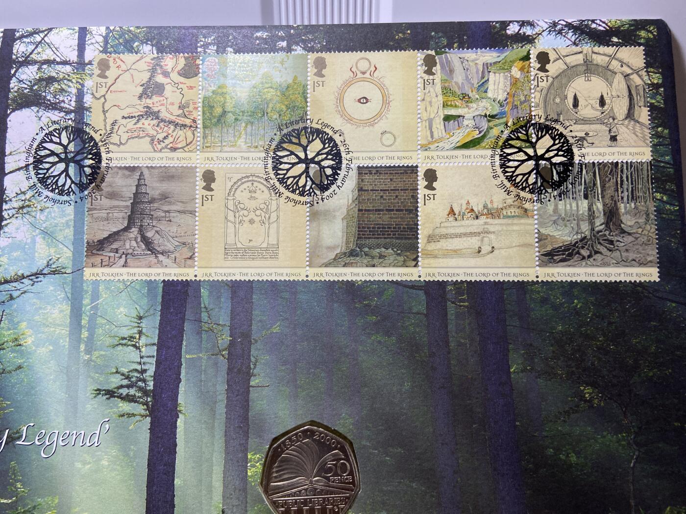 2025年第一百二十八场(总第一百五十四场）外国好品散币、邮币封和邮票场(免佣金) 大型邮币封–英国🇬🇧2000年50便士(2004年指环王出版50周年纪念封)