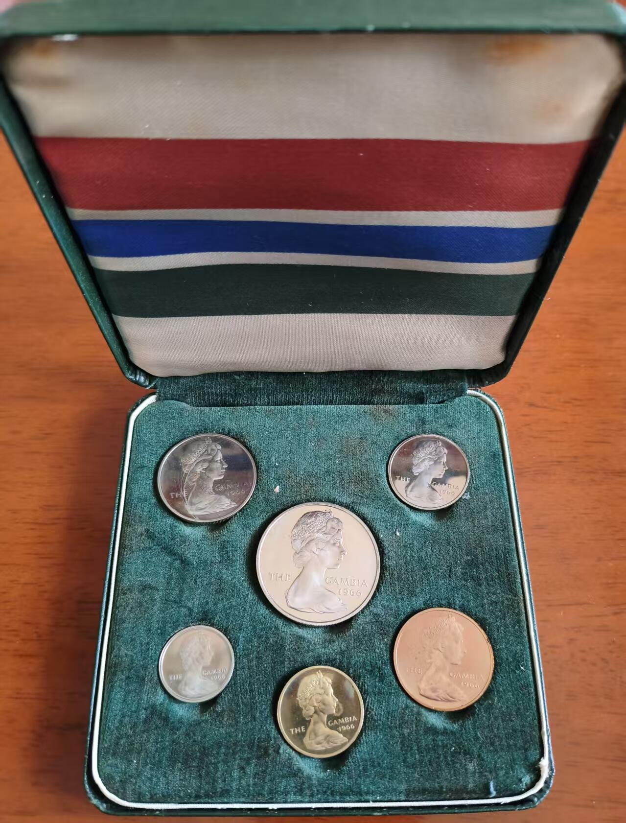 ❤️【币观天下】❤️ 第330期钱币拍卖- 2025.11.14周五晚上6点半场-长期征集拍品 冈比亚1966年精制套币 英国皇家铸币厂品质保证 特色动植物