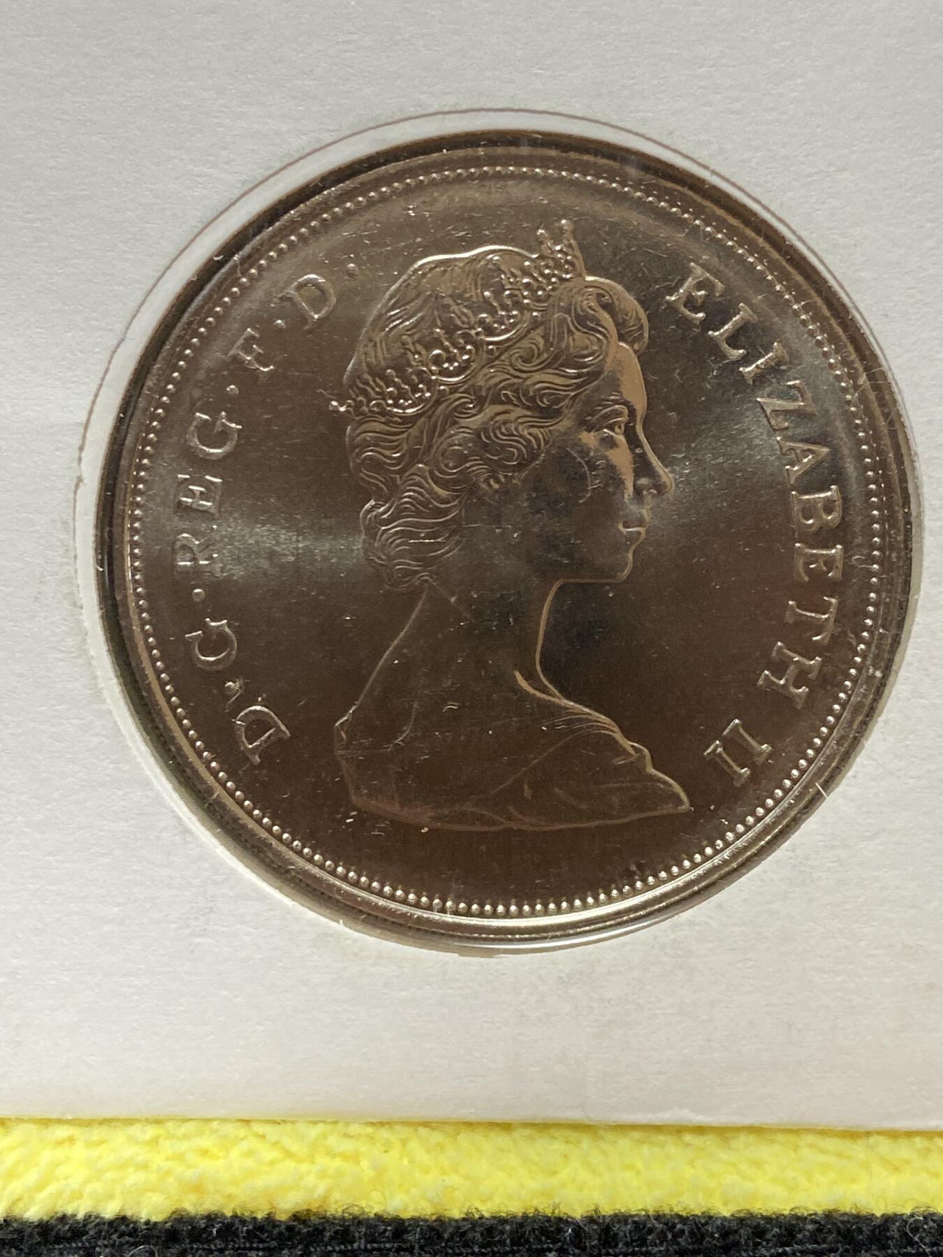 2025年第一百二十八场(总第一百五十四场）外国好品散币、邮币封和邮票场(免佣金) 邮币封–英国🇬🇧1980年25便士纪念币(伊丽莎白二世女王母亲95岁寿辰纪念封)