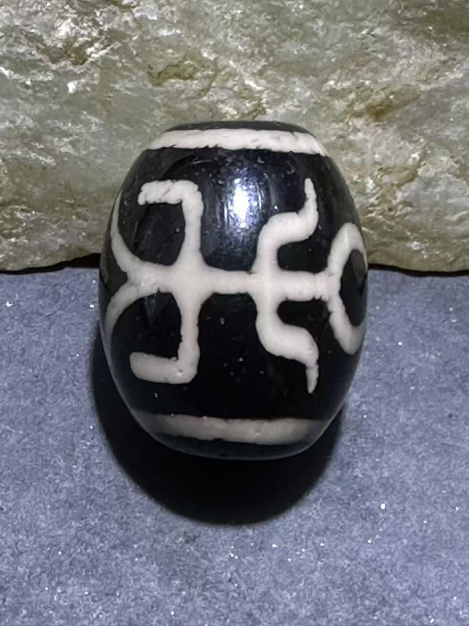 仅此一颗，精品藏传贵人玛瑙天珠一颗