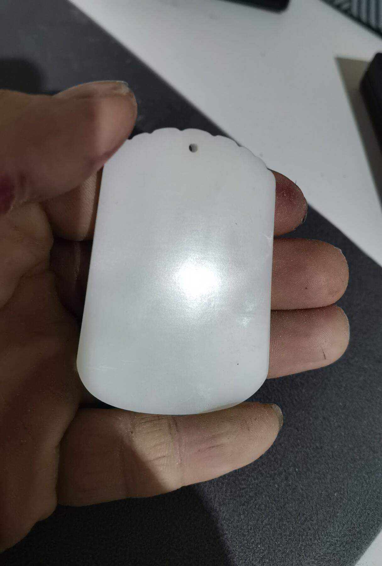 和田羊脂白玉吊坠