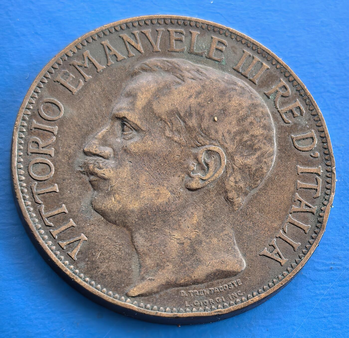 外国优质老铜币银币，周六九点倒数截拍，满百包邮，可寄存半年，喜欢朋友微信扫描二维码可直接参拍 意大利1911年建国百年10分纪念币，直径30mm，重约10克左右