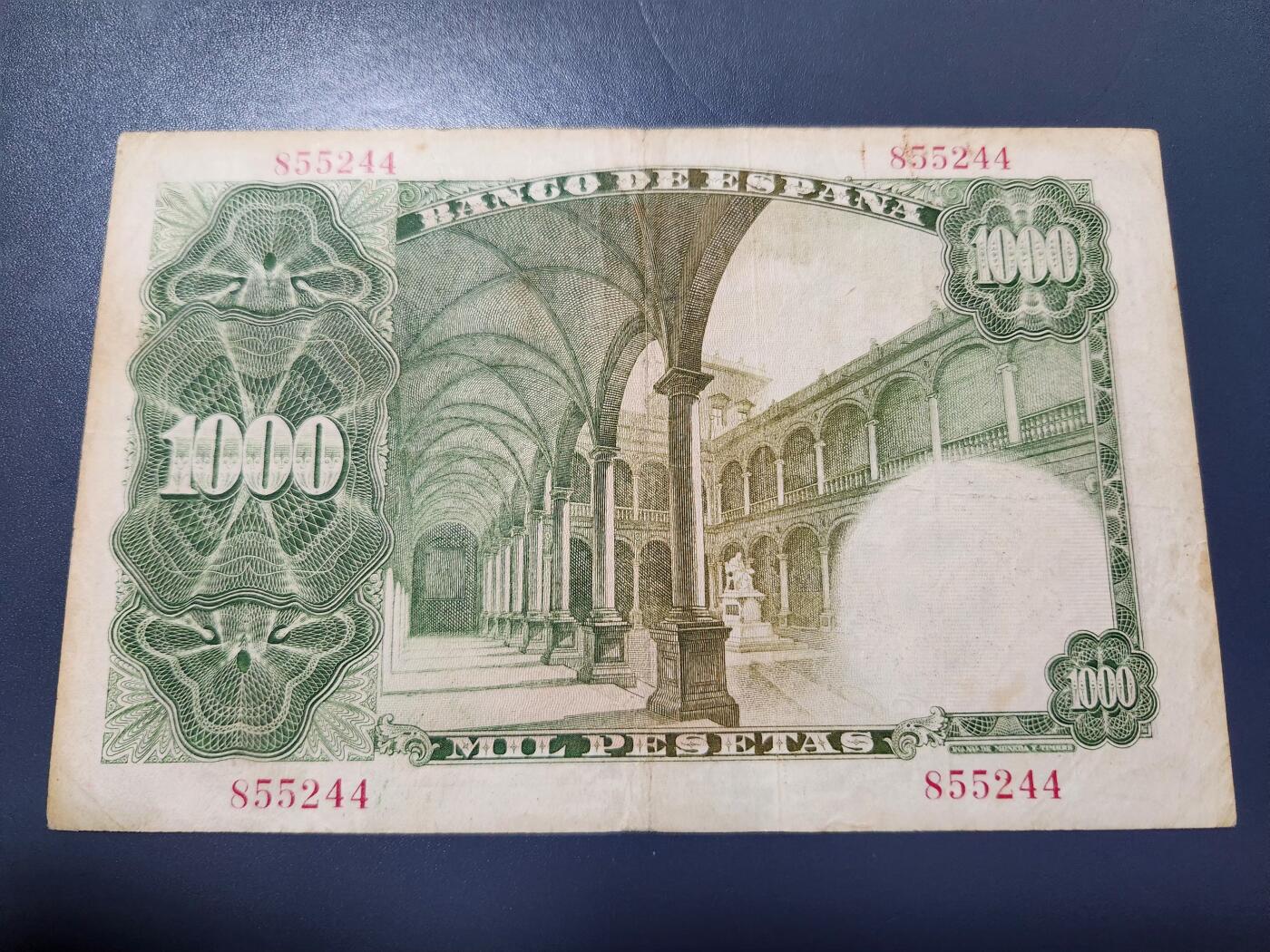 11月14号晚上8点 外国纸币自动截拍第56场 西班牙1946年1000稀少品种原票