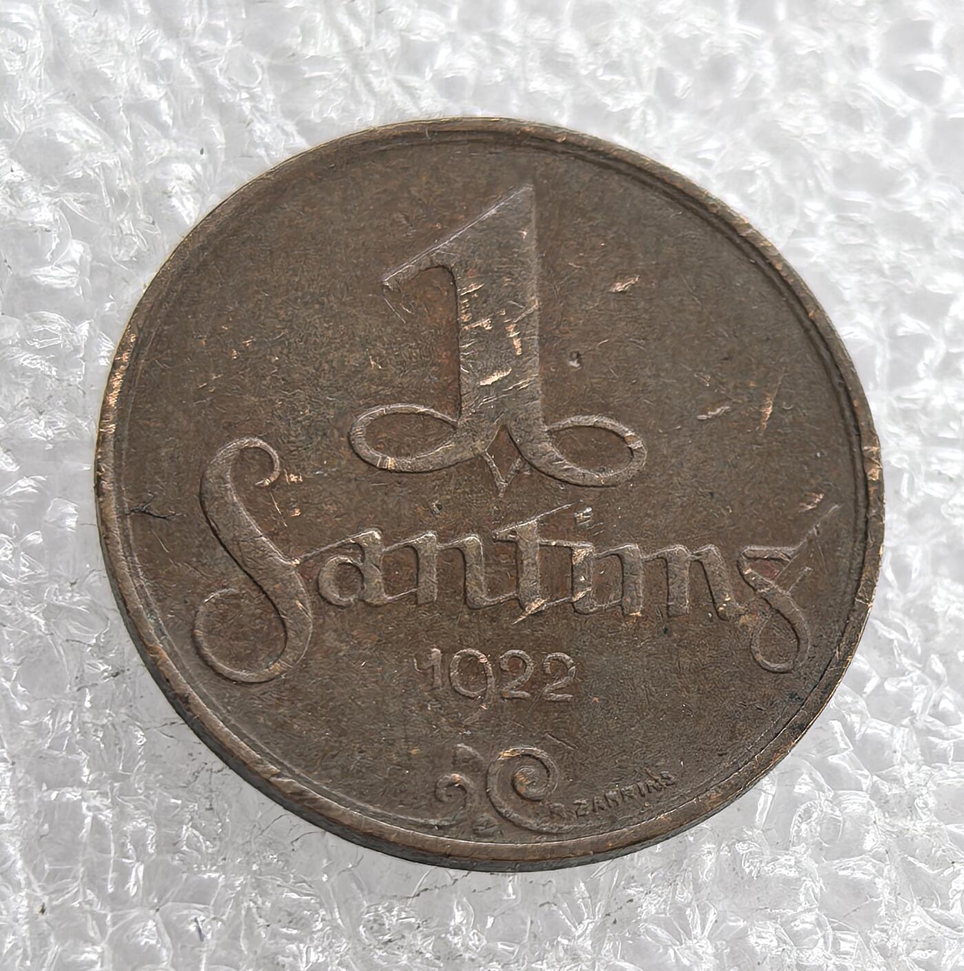 外国优质老铜币银币，周六九点倒数截拍，满百包邮，可寄存半年，喜欢朋友微信扫描二维码可直接参拍 拉脱维亚1922年1分