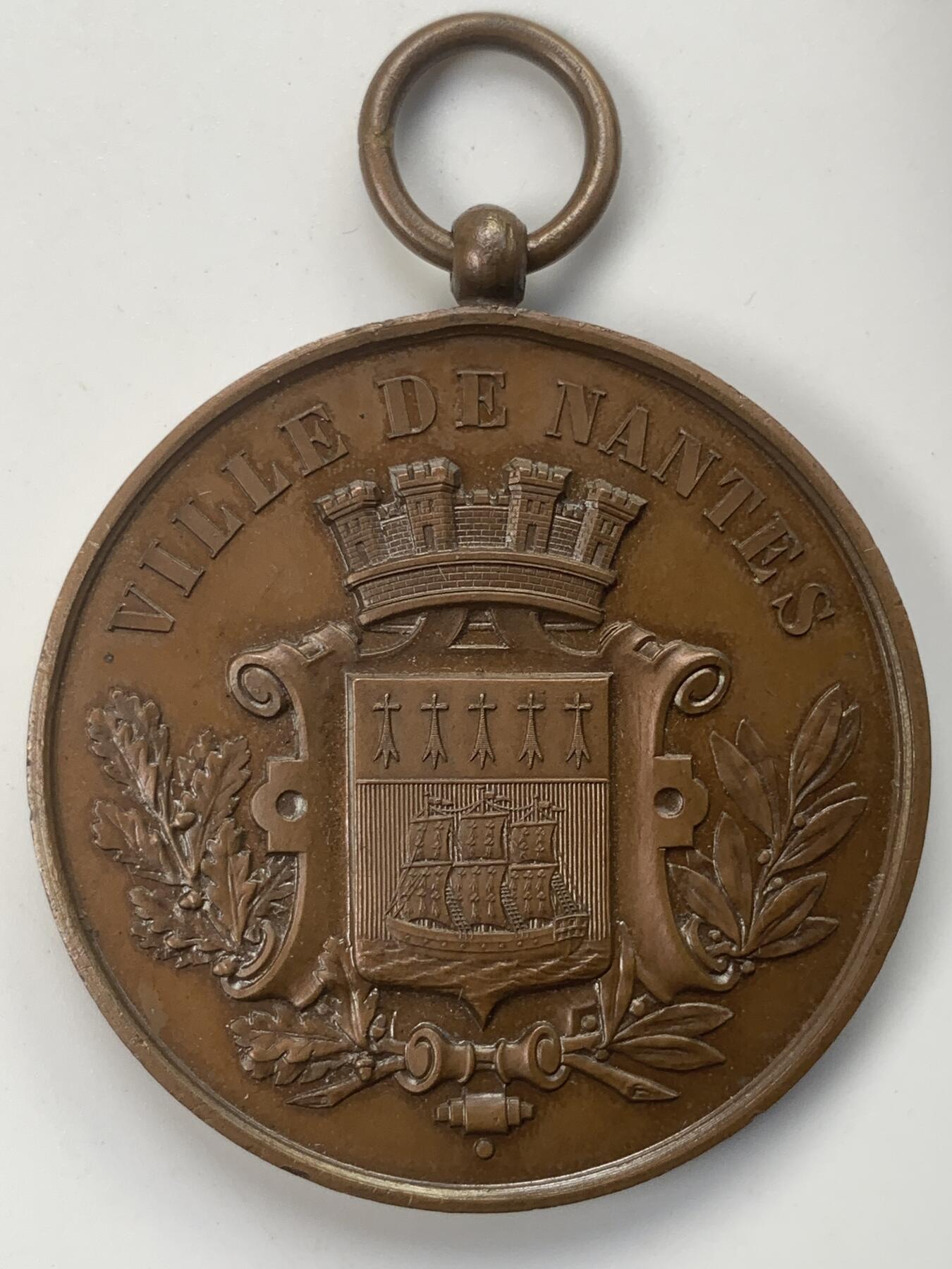 掌中浮雕-藏着的欧洲第041场 1882年法国南特城市音乐比赛铜章，51mm