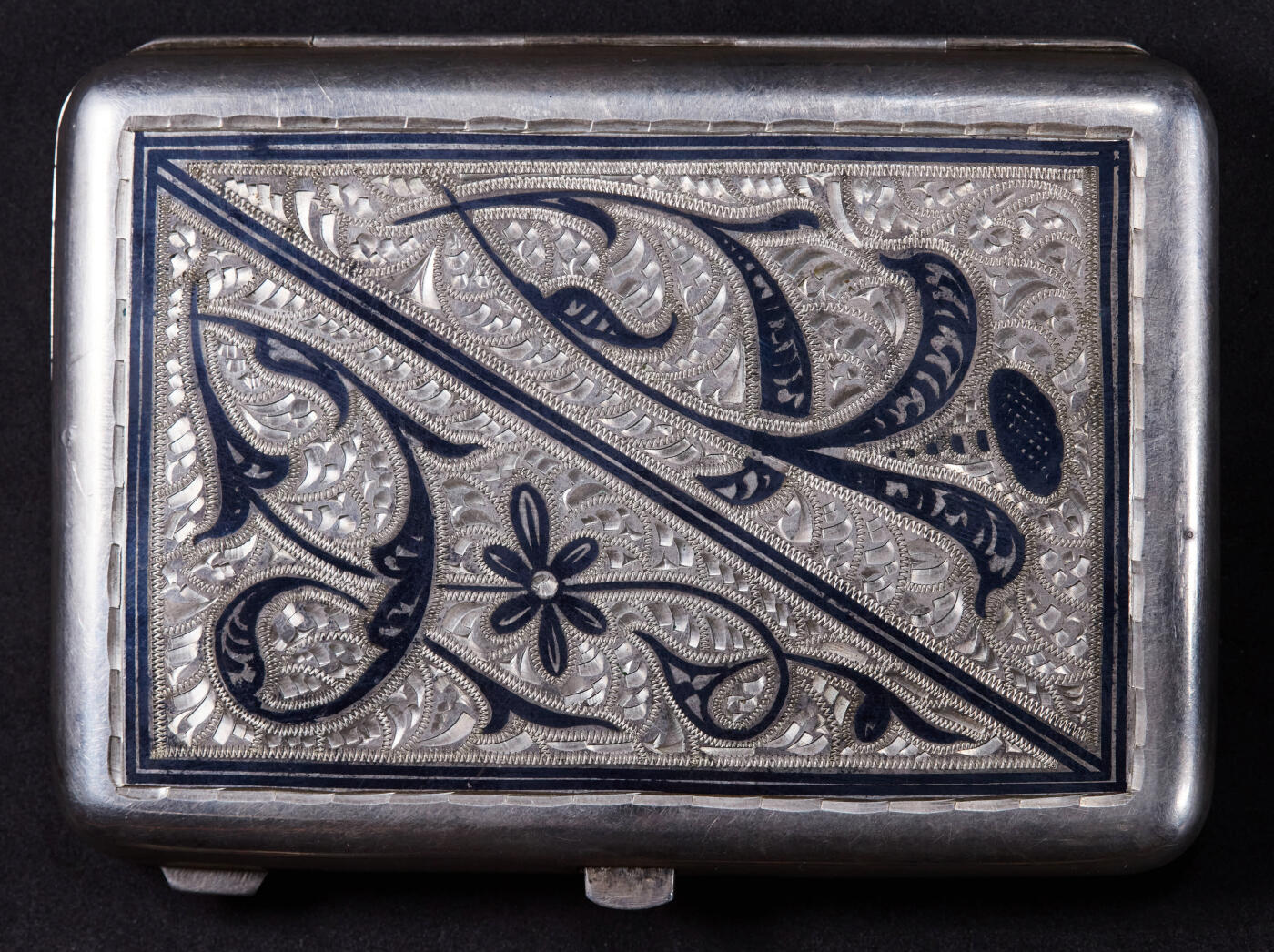 【俄甄集藏】2025年(044)11-12星期三晚 19:30 全场包邮