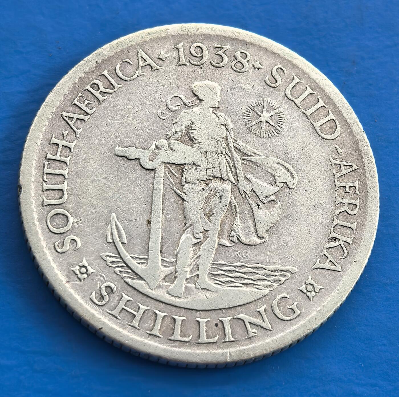 外国优质老铜币银币，周六九点倒数截拍，满百包邮，可寄存半年，喜欢朋友微信扫描二维码可直接参拍 少见南非1938年南部十字星1先令银币