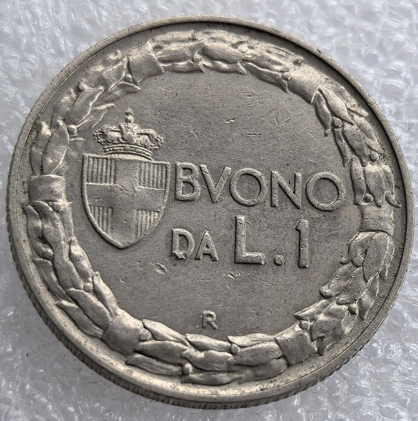 外国优质老铜币银币，周六九点倒数截拍，满百包邮，可寄存半年，喜欢朋友微信扫描二维码可直接参拍 意大利女神版1922年1里拉