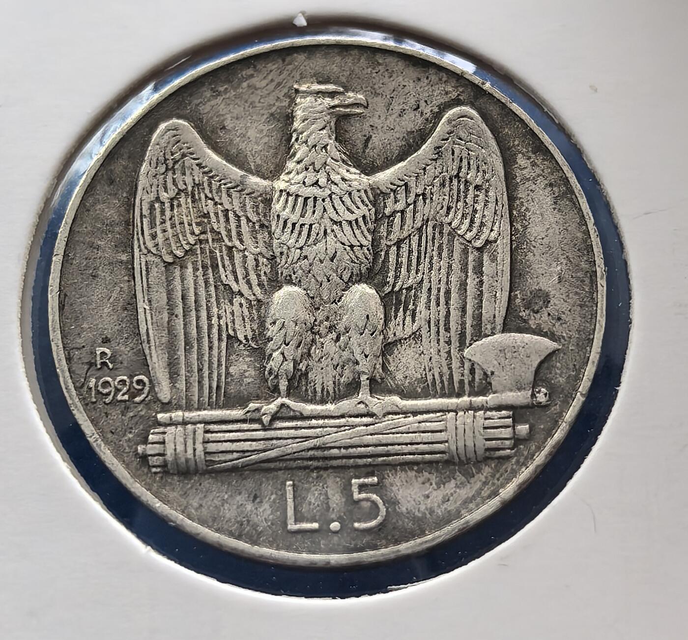 外国优质老铜币银币，周六九点倒数截拍，满百包邮，可寄存半年，喜欢朋友微信扫描二维码可直接参拍 极美品细节清楚意大利1929年5里拉银币