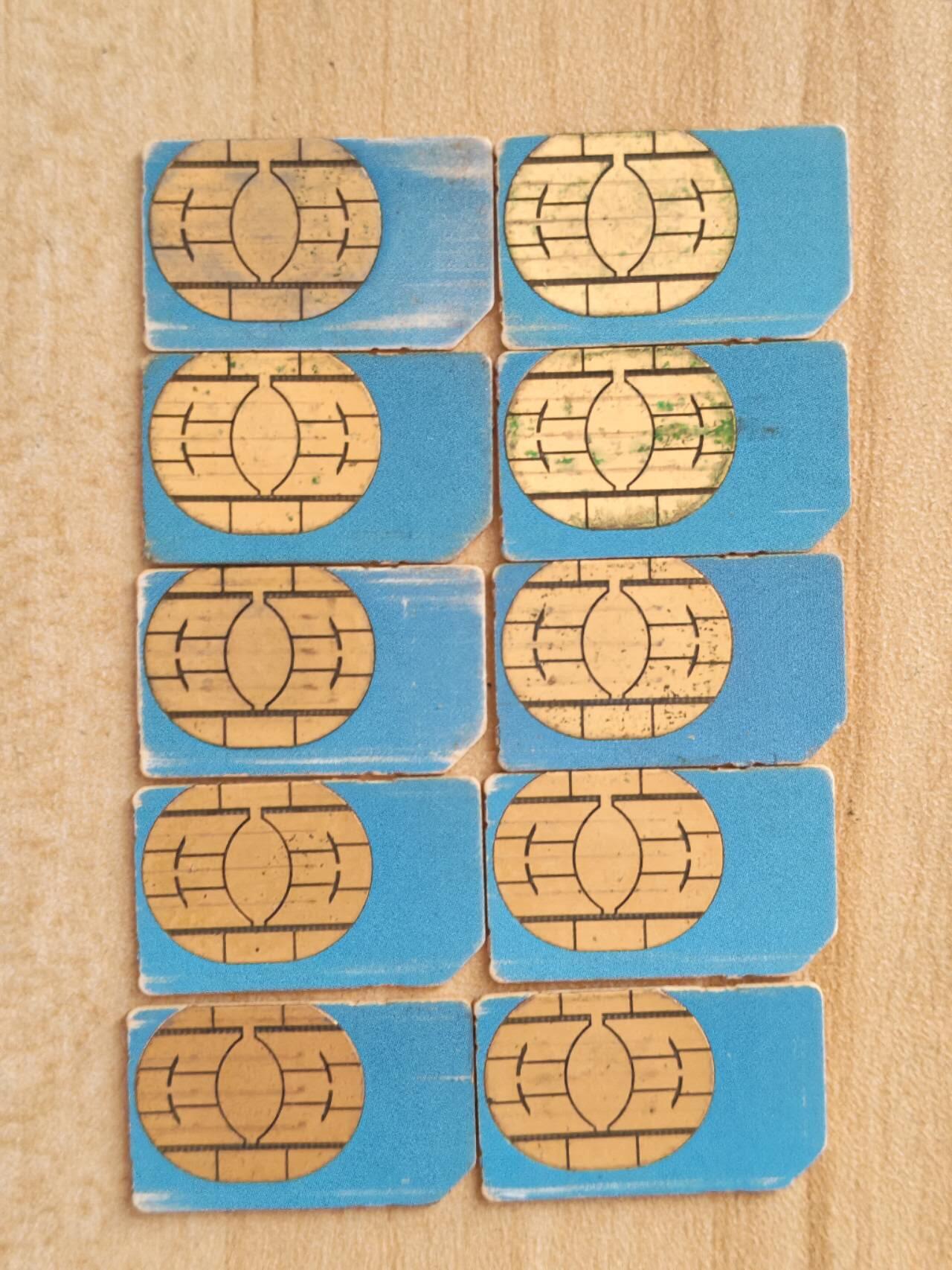 （福建手机SIM卡）第09期2025年11月11日晚21：10时延时截拍 福建手机SIM卡芯片10枚 95年 