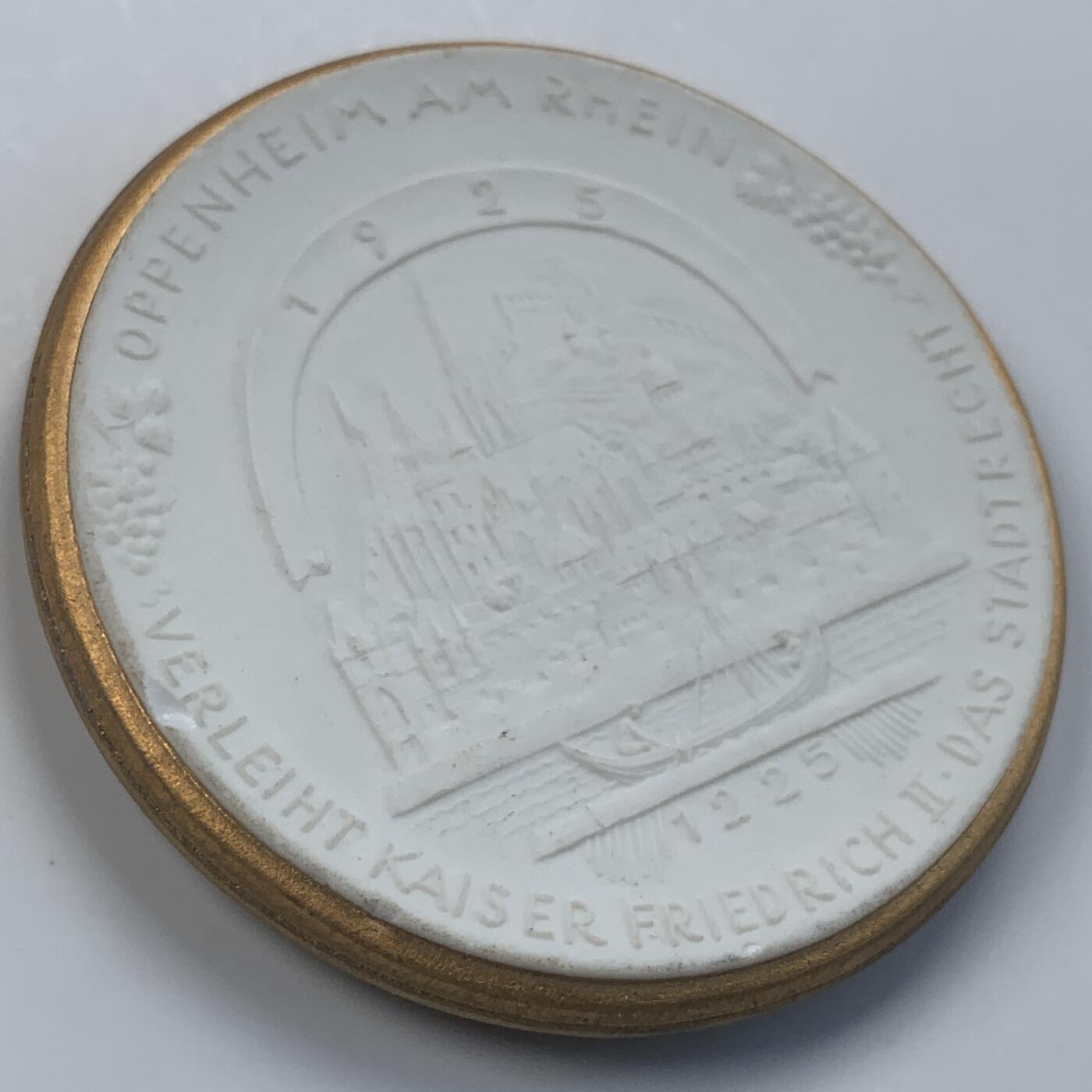 掌中浮雕-藏着的欧洲第041场 德国瓷章，61mm